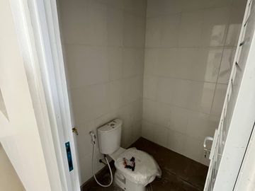 di sewakan ruko di pusat kota denpasar barat bali cocok untuk usaha