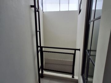 Termurah Rumah 2 Lantai di Jatinegara Indah, Jakarta Timur