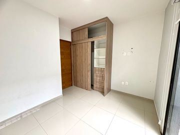 CASA DE 4 RECAMARAS EN LUNA BOSQUE - EL FORTÍN
