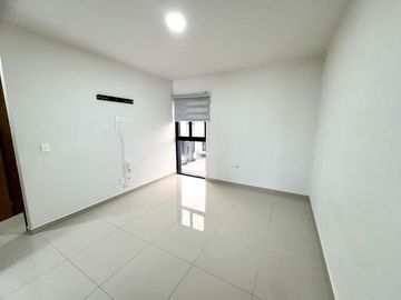 CASA DE 4 RECAMARAS EN LUNA BOSQUE - EL FORTÍN