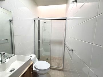 CASA DE 4 RECAMARAS EN LUNA BOSQUE - EL FORTÍN