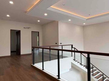 Dijual Cepat Rumah Mewah Brand New Giriloka Bsd