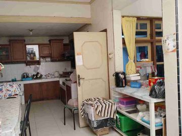 Dijual Rumah Darmo Permai dekat madame Chang