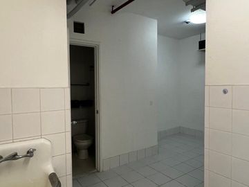 FOR RENT: 3 Bedroom, Semi furnished, with Parking, Pacific Plaza South Tower, BGC for 270,000!