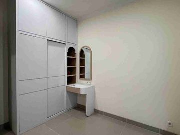 dijual Cepat rumah the symphonia cluster baroni full furnished boulevard