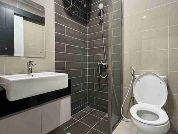 dijual Cepat rumah the symphonia cluster baroni full furnished boulevard