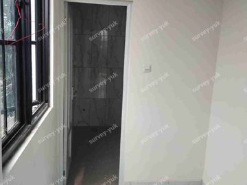 Rumah 2 unit lt 90 m2 lb 131 m2 shm imb  Larangan dekat Halte bus way