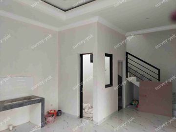Rumah 2 unit lt 90 m2 lb 131 m2 shm imb  Larangan dekat Halte bus way
