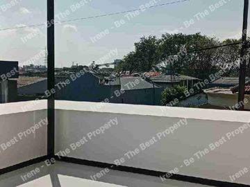 Disewakan Ruko Hook  Grass 2 Unit Jejer Manyar Kertajaya Indah