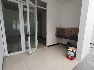 Rumah Siap Huni Blok Favorite di Taman Kopo Indah 3