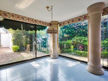 Residencia con Elevador, Doble Altura y Salones de Eventos | Jardines del Pedregal