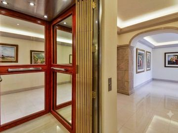 Residencia con Elevador, Doble Altura y Salones de Eventos | Jardines del Pedregal