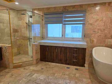 FOR SALE | Newly Renovated 4BR Lower Penthouse at Le Triomphe, Makati City