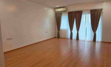 FOR SALE | Newly Renovated 4BR Lower Penthouse at Le Triomphe, Makati City