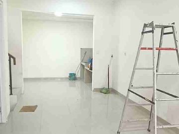 dijual rumah di Milano village