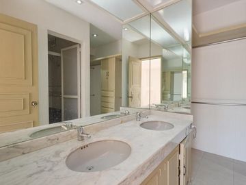 Amplia Residencia en Tlalpan Centro | Condominio de Sólo 3 Casas | construcción 355m2
