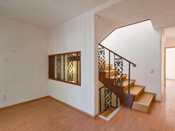 Amplia Residencia en Tlalpan Centro | Condominio de Sólo 3 Casas | construcción 355m2