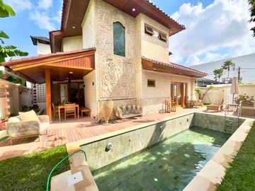 Villa mertanadi kerobokan