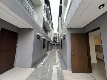 Teachers Village Brandnew Townhouse For Sale Semi Furnished near East Avenue SD