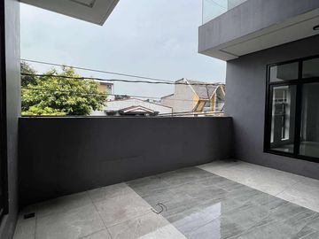 Teachers Village Brandnew Townhouse For Sale Semi Furnished near East Avenue SD