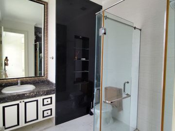 ARAYA BOULEVARD RUMAH  MODERN CLASSIC FULL MARMER dkt Galaxy Pakuwon Kertajaya