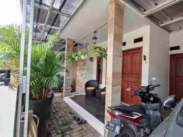 Rumah bangunan baru 1.5 M luas tanah 131 m di pondok pekayon Indah tidak banjir