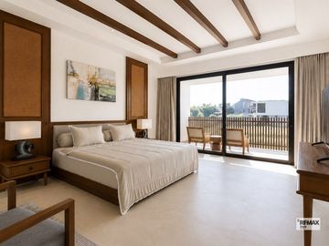 Luxury 3-Bedroom Villa For Sale With 27-Year Leasehold - Seseh, Bali
