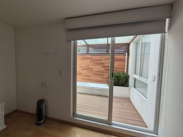 EN RENTA PENT GARDEN EN ACANTO 15 ,