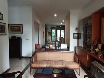 Dijual Rumah 2 Lantai di Cipete Jakarta Selatan (Jalan Raya)