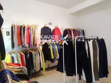 DIJUAL Ruko Terawat 2Lt Dg Area Parkir Bercanopy Cocok untuk Bisnis Kuliner atau Laundry Dekat UB dan Rumah Sakit di Dinoyo