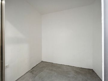 Holy Spirit Quezon city For Sale 3 Storey Townhouse near Shopwise Commonwealh RG