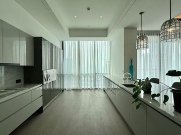 For Sale Apartement Regent Residences 4BR