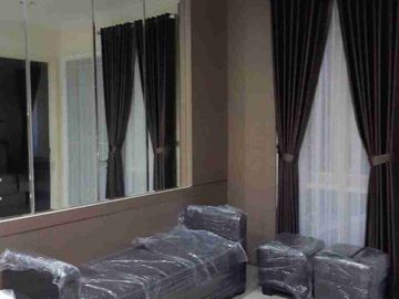rumah cantik semi furnish siap huni lokasi terdepan gading serpong
