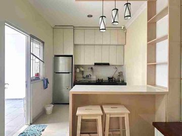 Dijual Rumah Secondary Semi Furnished Dalam Twonhouse Di Jatiwaringin pondok gede