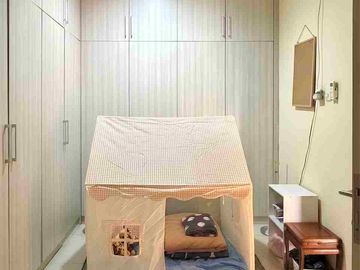 Dijual Rumah Secondary Semi Furnished Dalam Twonhouse Di Jatiwaringin pondok gede