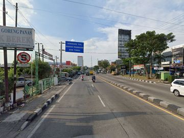 HOT SALE! Rumah 2 Lantai Pinggir Jalan Utama Srondol Kulon,  Semarang 🏛️✨