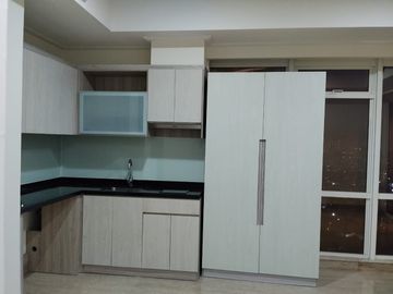 Sewa Apartemen Menteng Park Studio Semi Furnish Include IPL