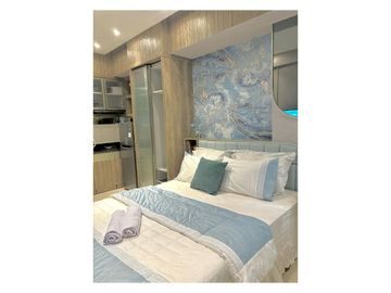 Disewakan harian apartemen Benson studio full furnish mewah lantai 8