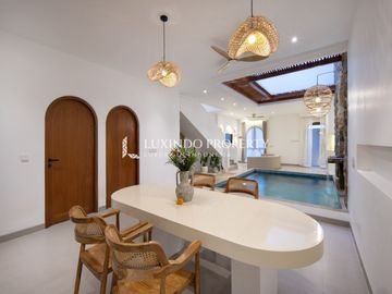 DIJUAL 2 UNIT VILLA DENGAN 2 KAMAR TIDUR DI BERAWA