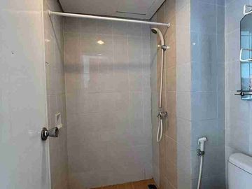 Di  jual cepat full furnished Apartemen  Taman Melati Margonda