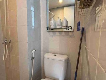 Di  jual cepat full furnished Apartemen  Taman Melati Margonda