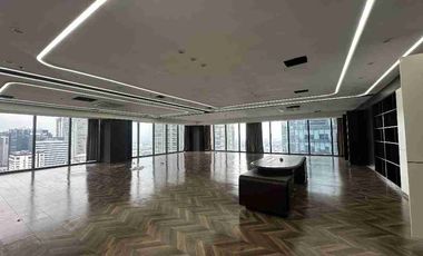 738 sqm High street South Corporate Plaza