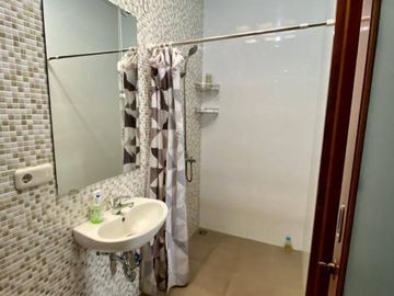 DISEWAKAN RUMAH SIAP HUNI DI SETRADUTA