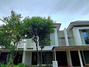 SUMMARECON RUMAH 2LANTAI MEWAH MURAH 3.3M NEGO KERAS.