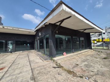 Disewakan workshop lokasi strategis di Raya Pekayon, Bekasi Selatan