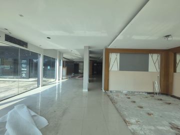 Disewakan workshop lokasi strategis di Raya Pekayon, Bekasi Selatan