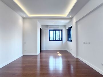 Elegant 5-Bedroom House and Lot for Sale in Verdana Homes Daang Hari Bacoor, Cavite