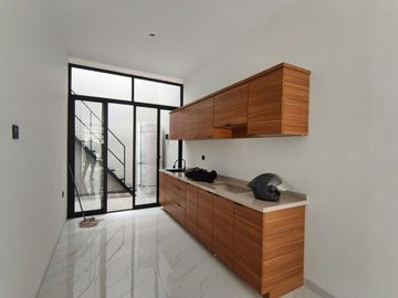 Ss.3864 - Murah !! Dijual Rumah Minimalis Modern 6x17 Brand New Hadap Utara di Kelapa Puan