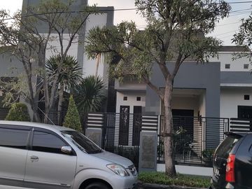 DIJUAL Rumah Minimalis  di Kendangsari  Semi Furnished