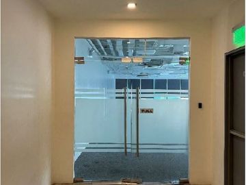 187 sqm PEZA Office Space for Lease in Bonifacio Global City (BGC), Taguig | Semi-Fitted | ₱1,100/sqm | 24/7 Operations | 100% Backup Power